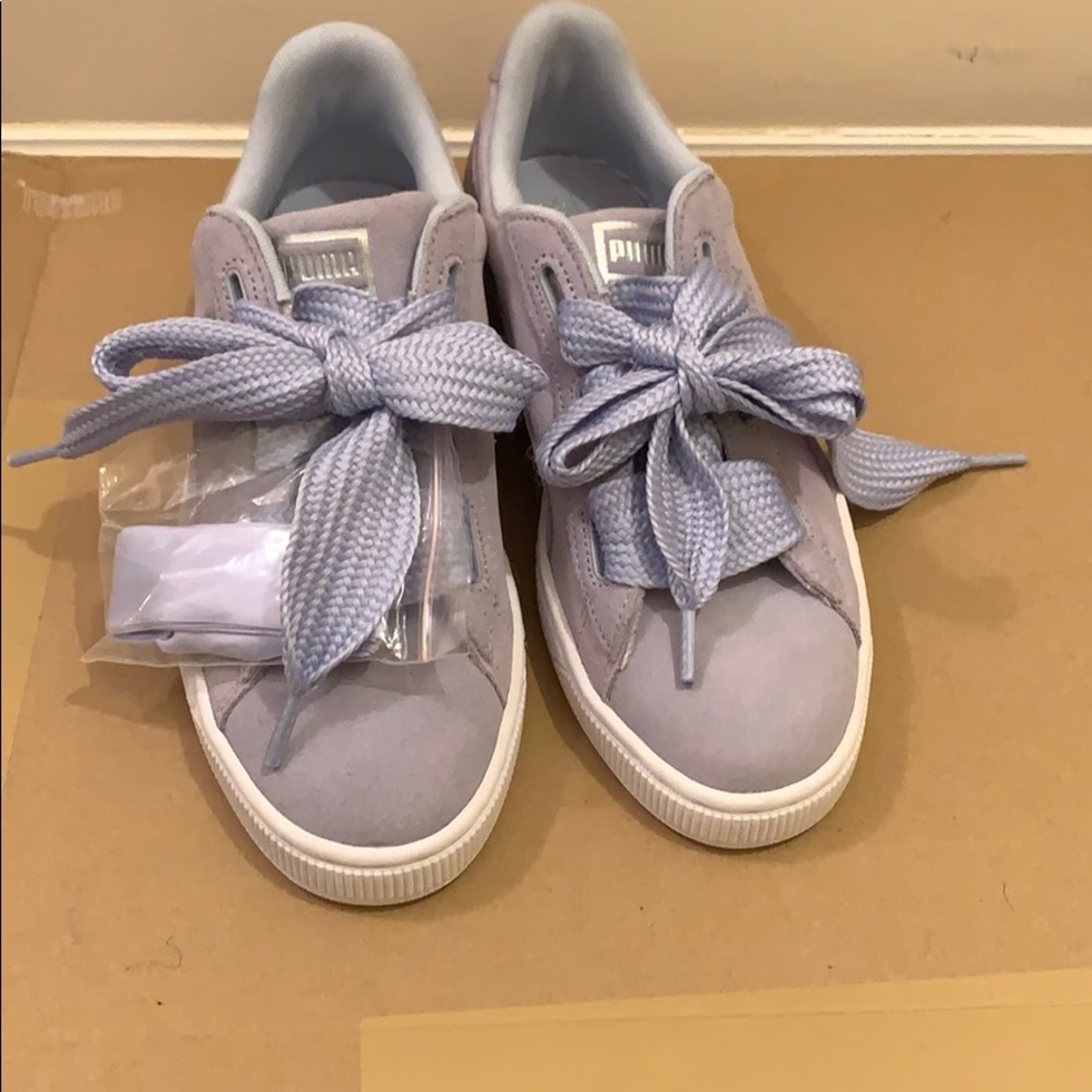 Lavender suede Puma Sneakers